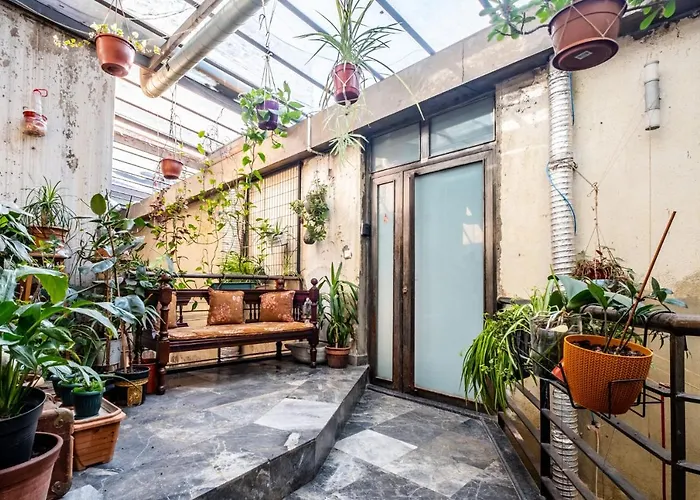 Comfortable Flat With Great Location In Beyoglu