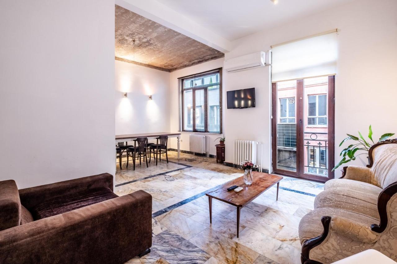 Comfortable Flat With Great Location In Beyoglu Appartamento *